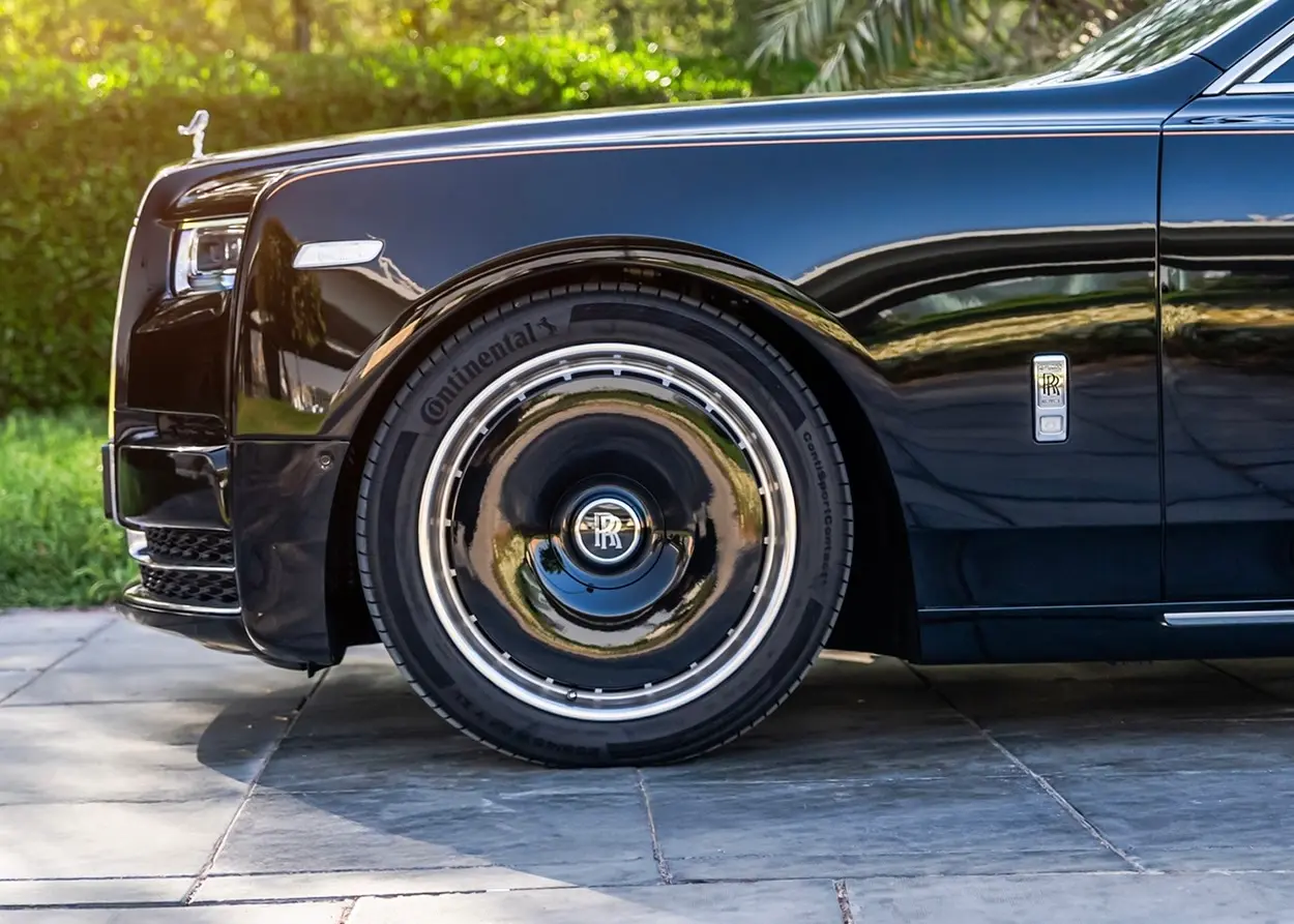 Rent Rolls Royce Phantom in Dubai