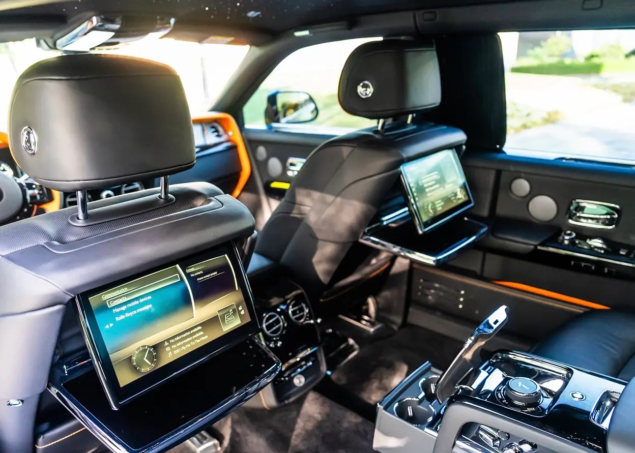 Rent Rolls Royce Phantom in Dubai