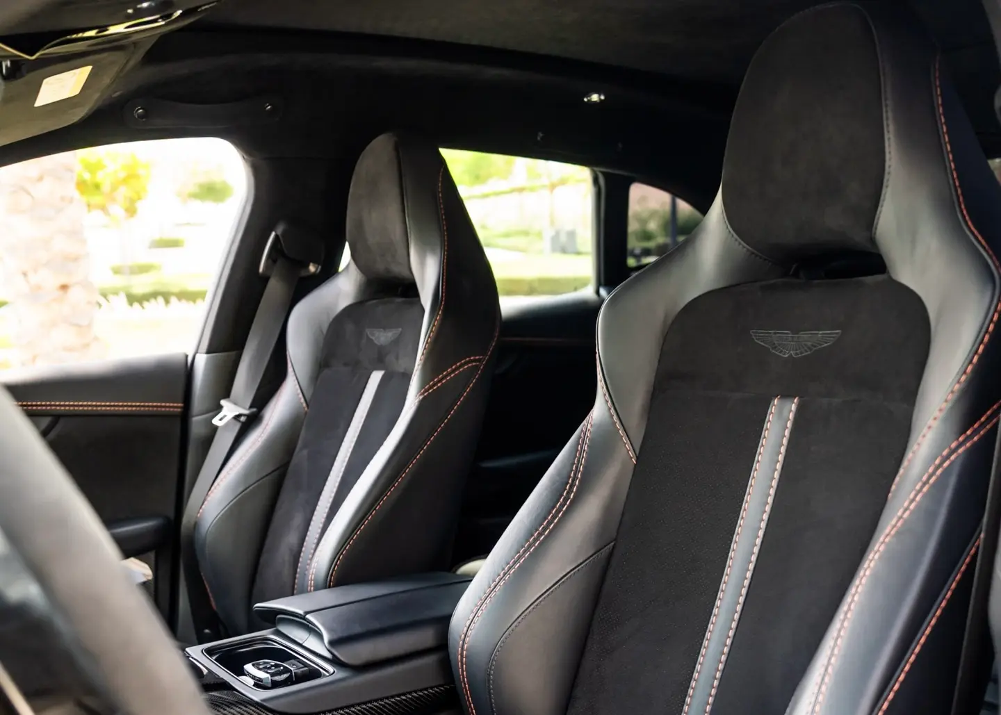 Rent Aston Martin DBX 707 in Dubai