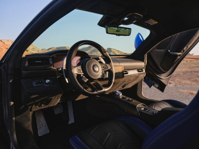 Rent Maserati MC20 in Dubai