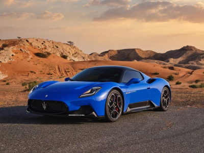 Rent Maserati MC20 in Dubai
