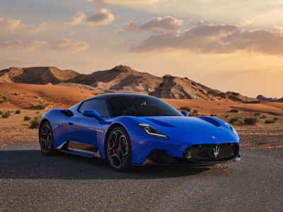 Rent Maserati MC20 in Dubai