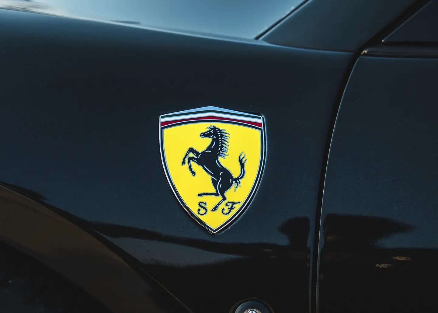 Ferrari F8 Spider hire Dubai