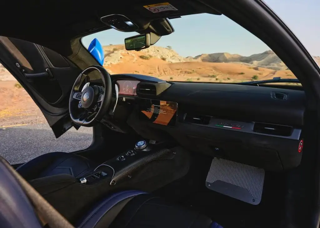 Maserati MC20 Rental Dubai