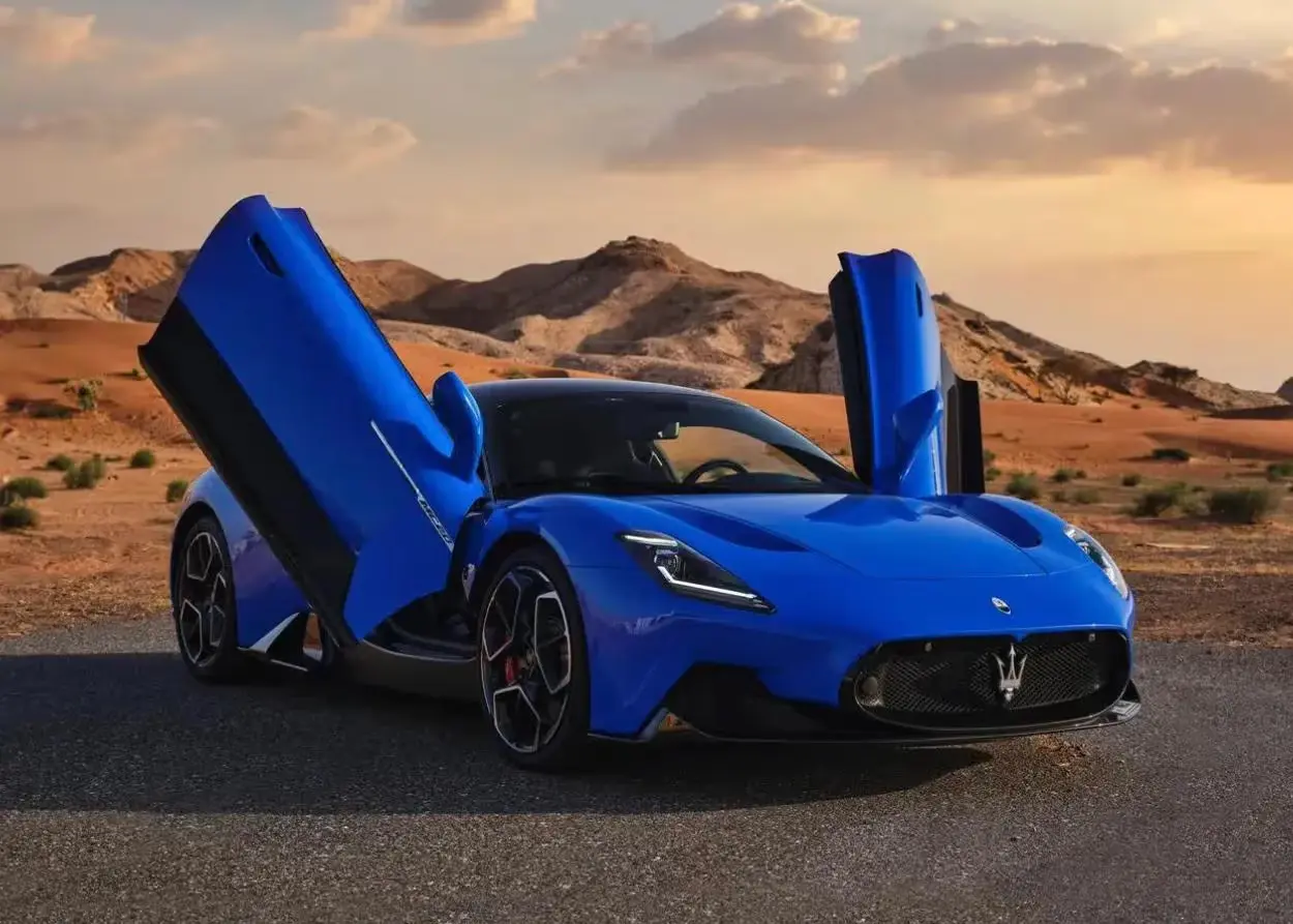 Maserati MC20 Rental Dubai