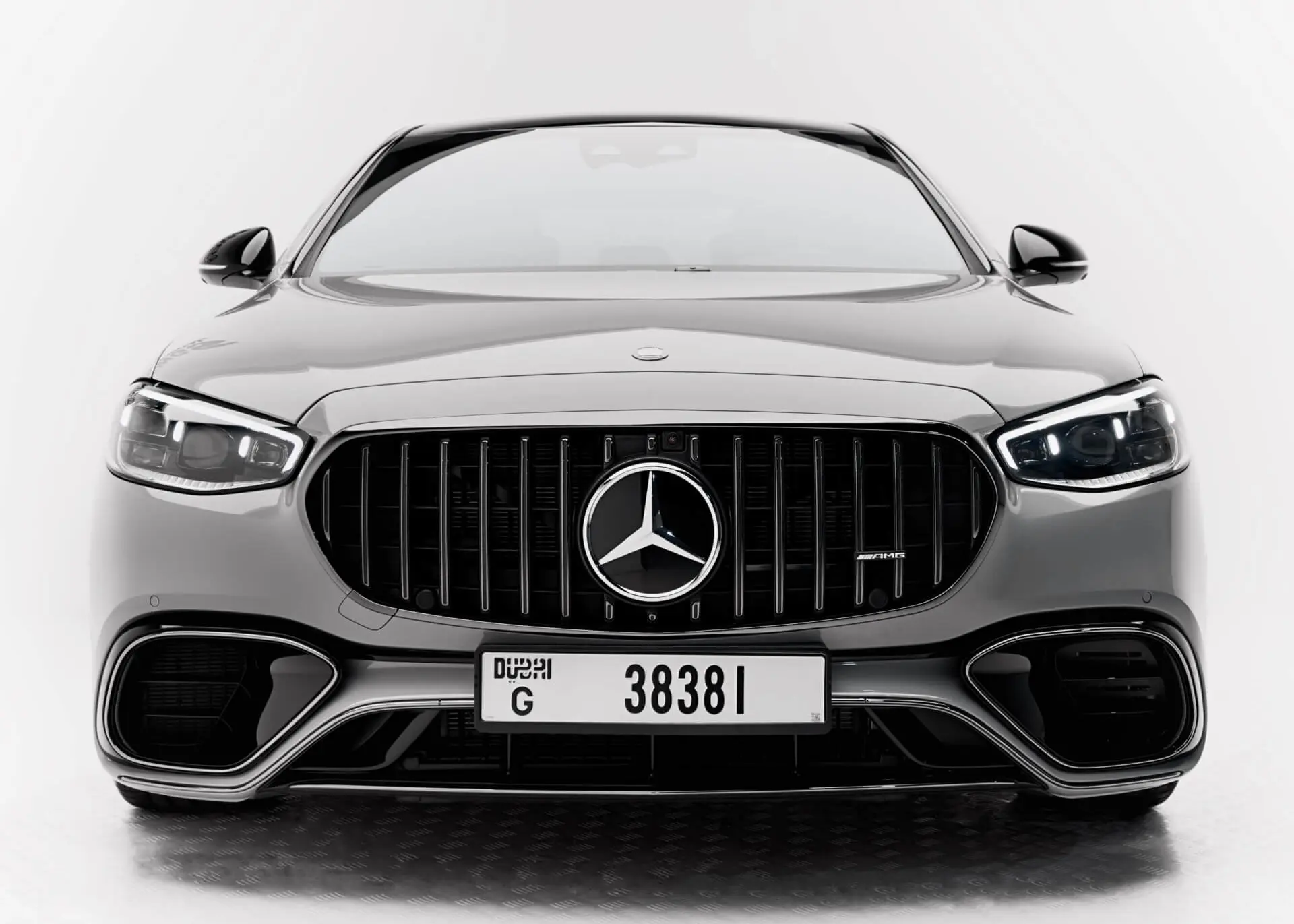 Rent Mercedes AMG S63 In Dubai