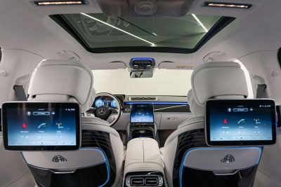 Rent Mercedes Maybach S680 in Dubai