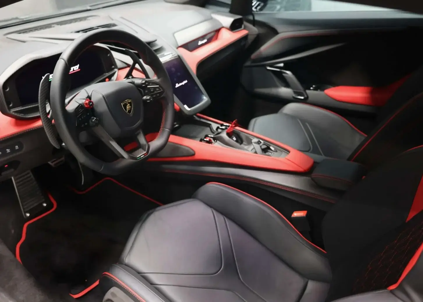 Rent Lamborghini Revuelto in Dubai