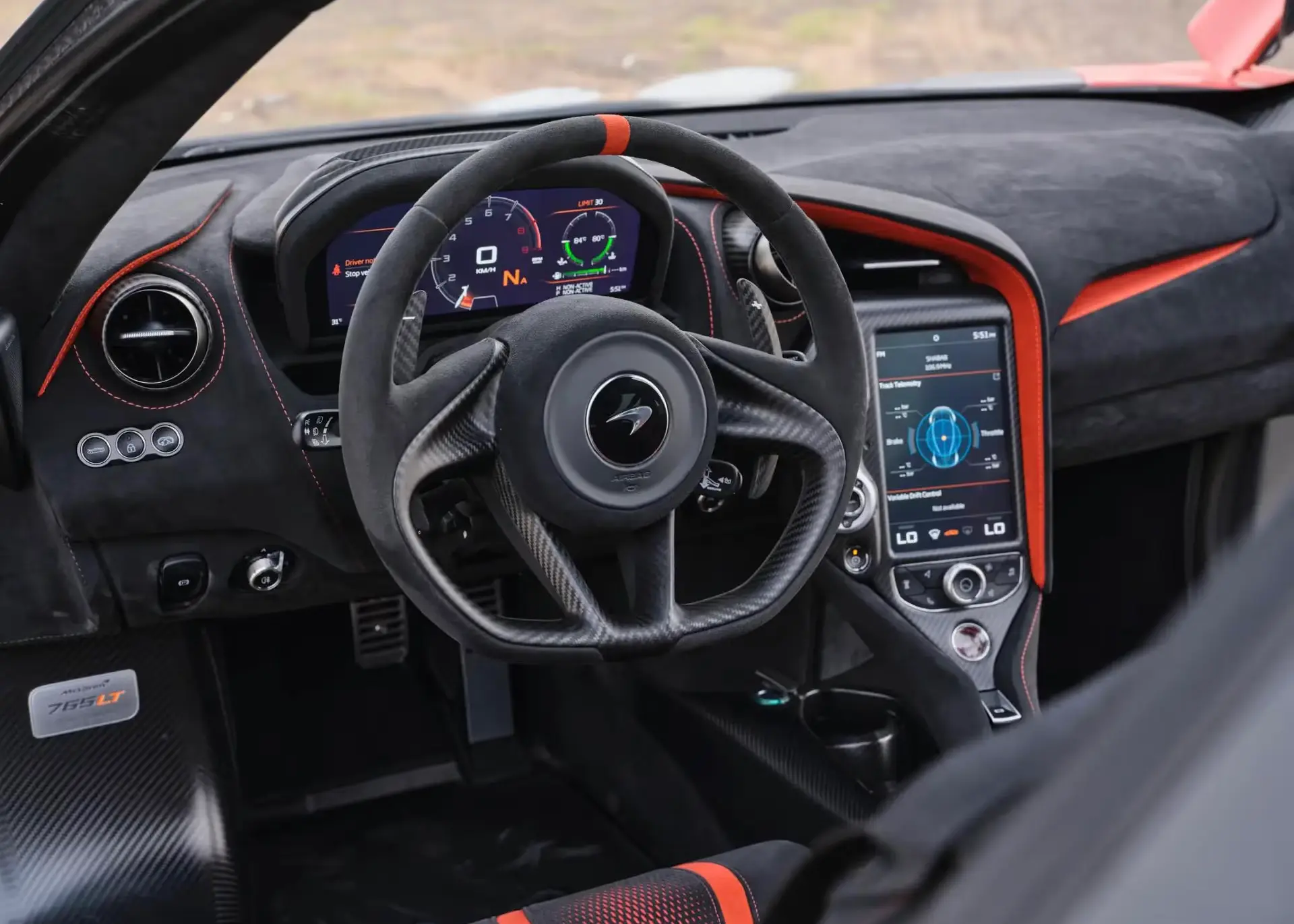 Rent McLaren 765LT in Dubai