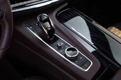 Rent Cadillac Escalade V In Dubai