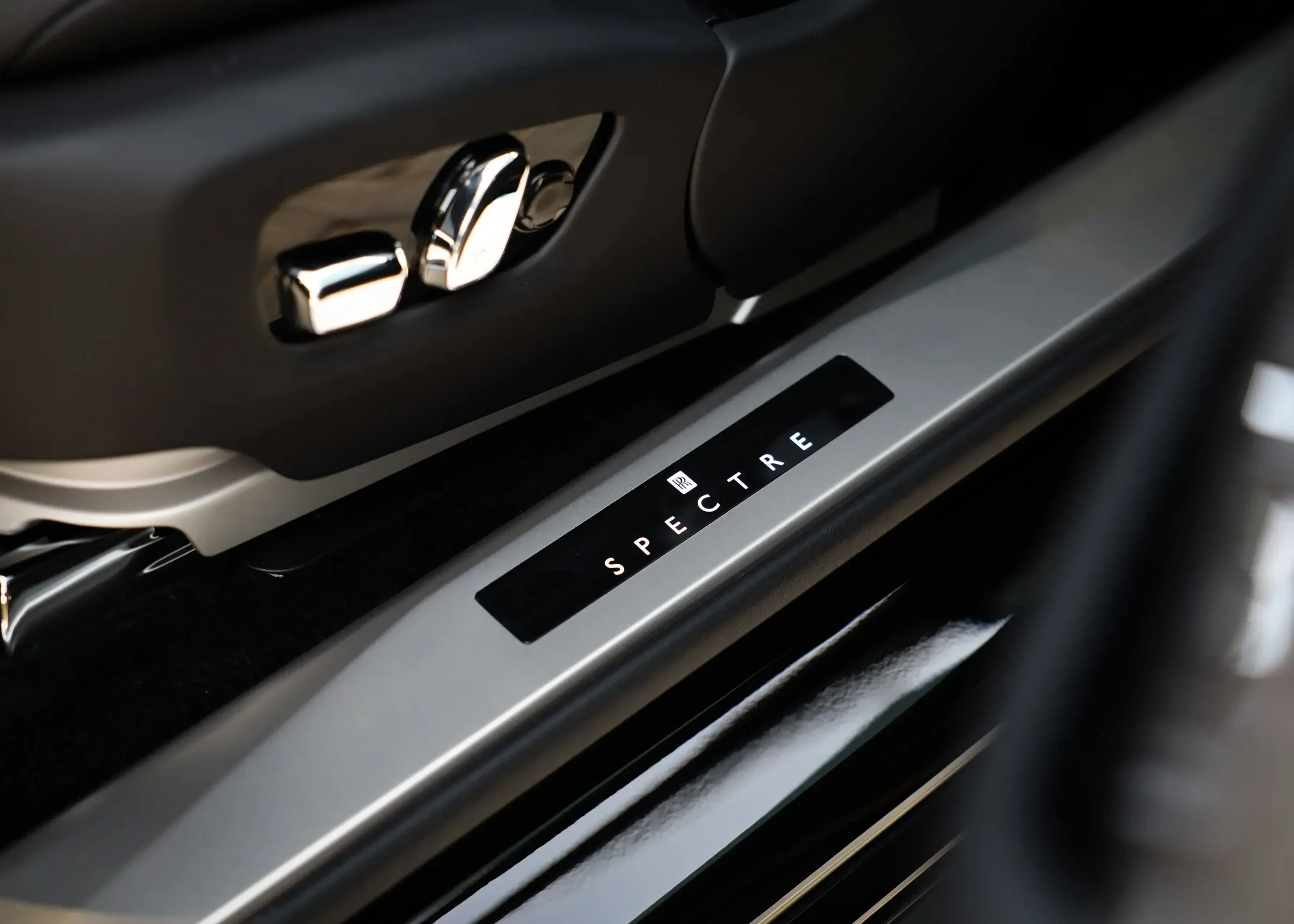 Rent Rolls Royce Spectre in Dubai