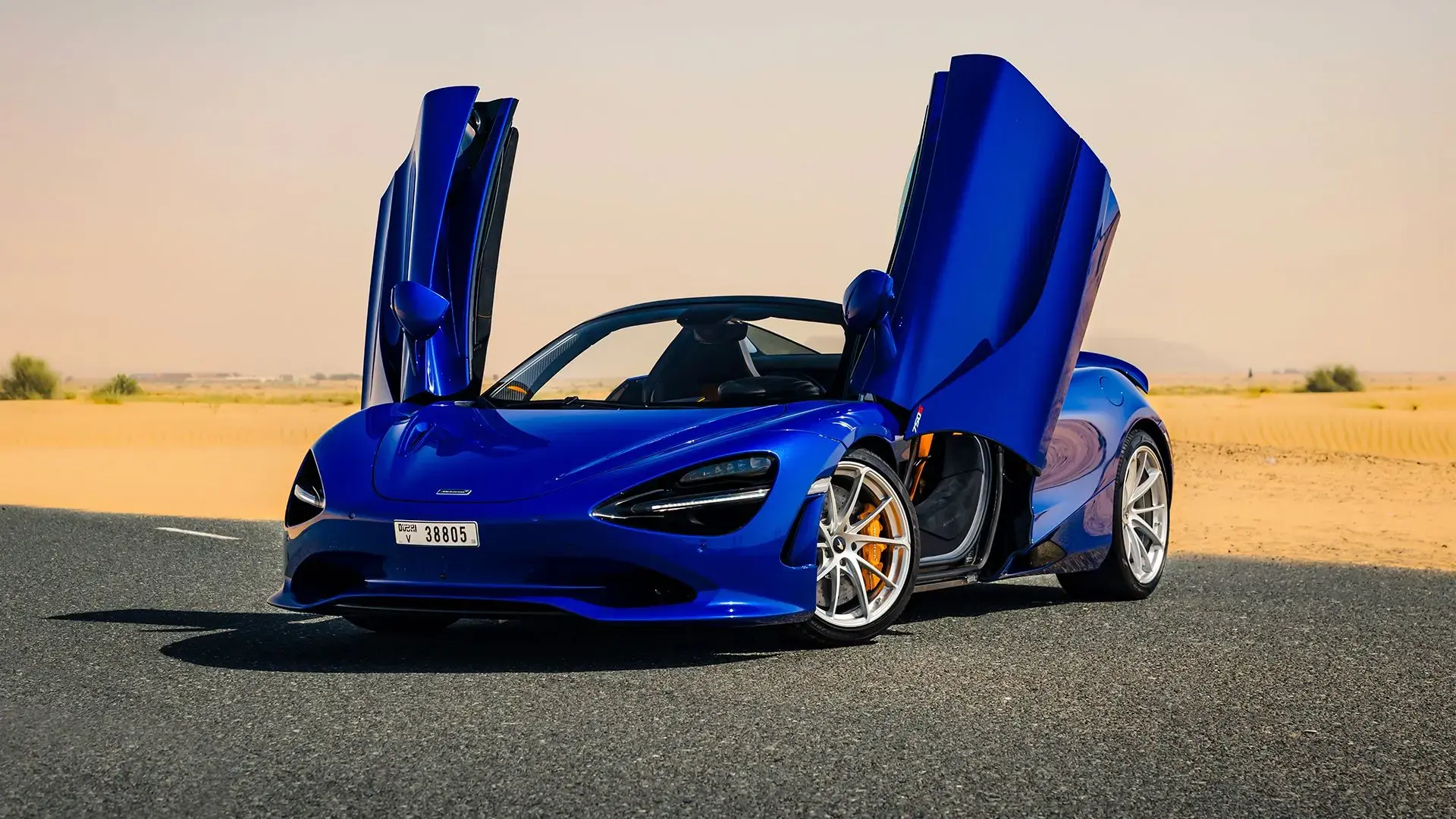 Rent McLaren 750S Spider in Dubai