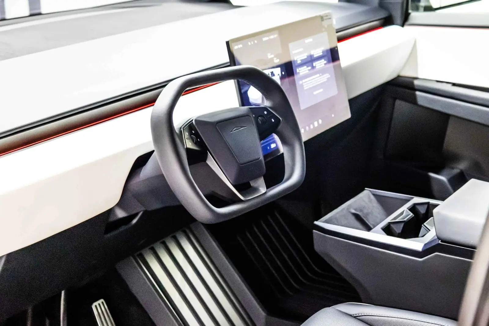 Rent Tesla Cybertruck In Dubai