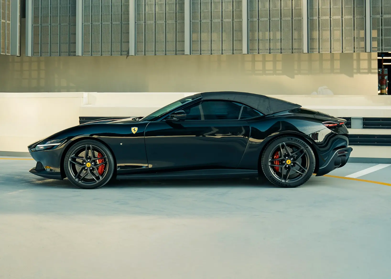 Rent Ferrari Roma Spider in Dubai
