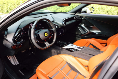 Rent Ferrari 12Cilindri in Dubai