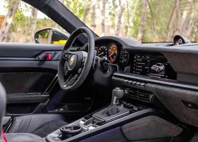 Porsche 911 GT3 RS Rental Dubai