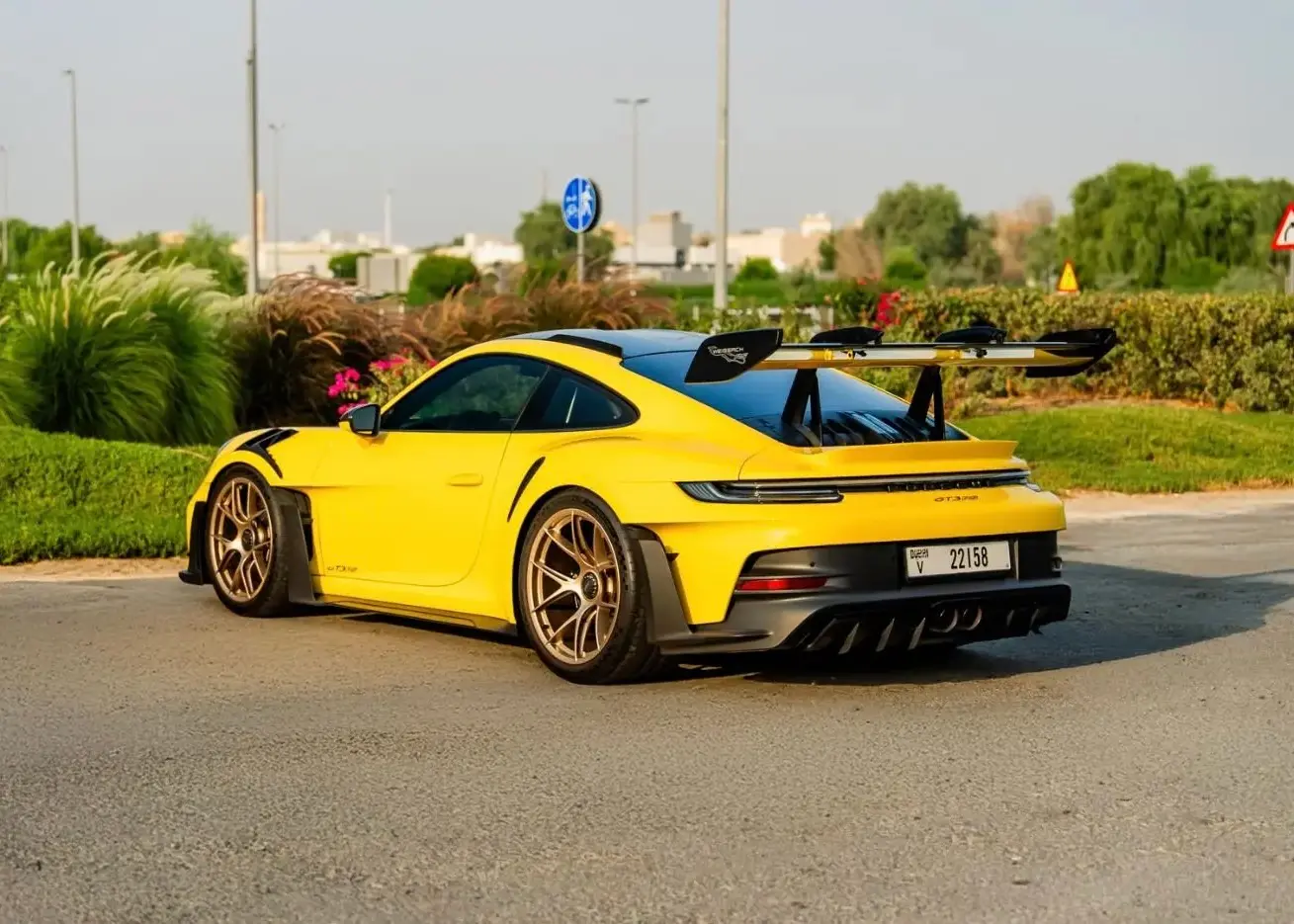 Porsche 911 GT3 RS Rental Dubai