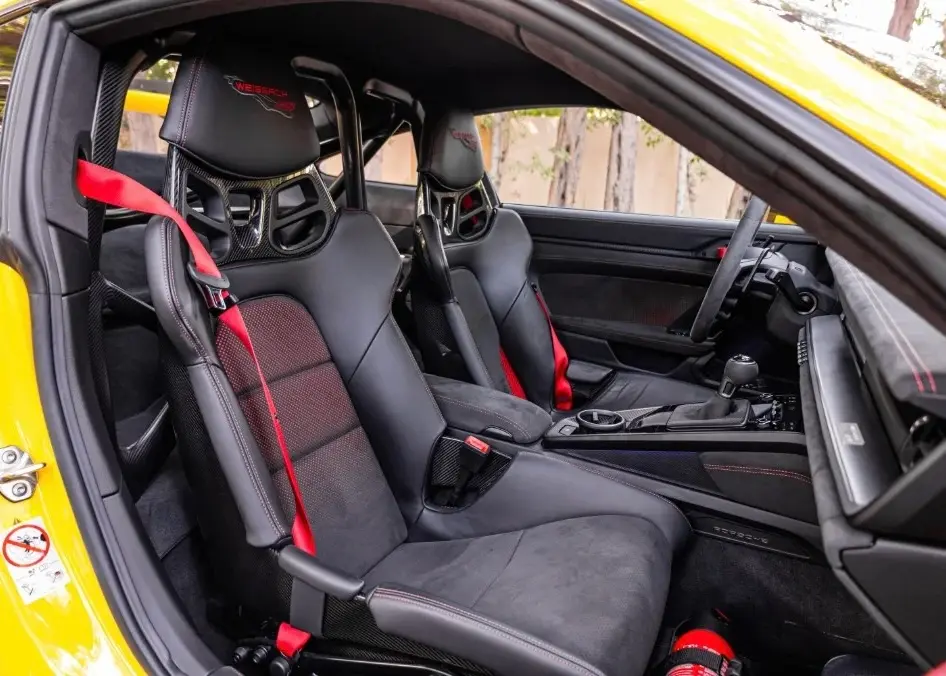 Porsche 911 GT3 RS Rental Dubai