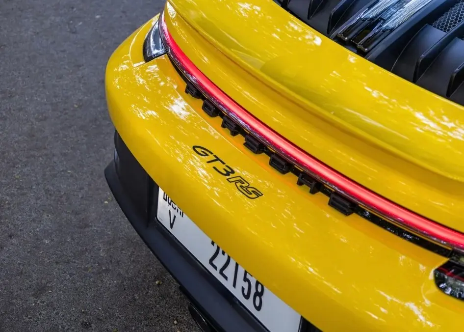 Porsche 911 GT3 RS Rental Dubai