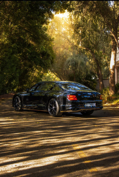 Bentley Flying Spur - Black