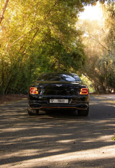 Rent Bentley Flying Spur in Dubai