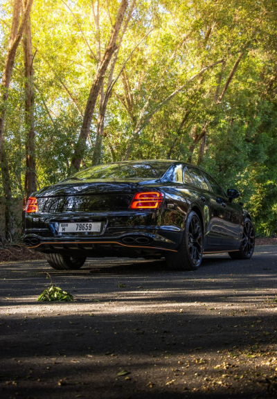 Rent Bentley Flying Spur in Dubai