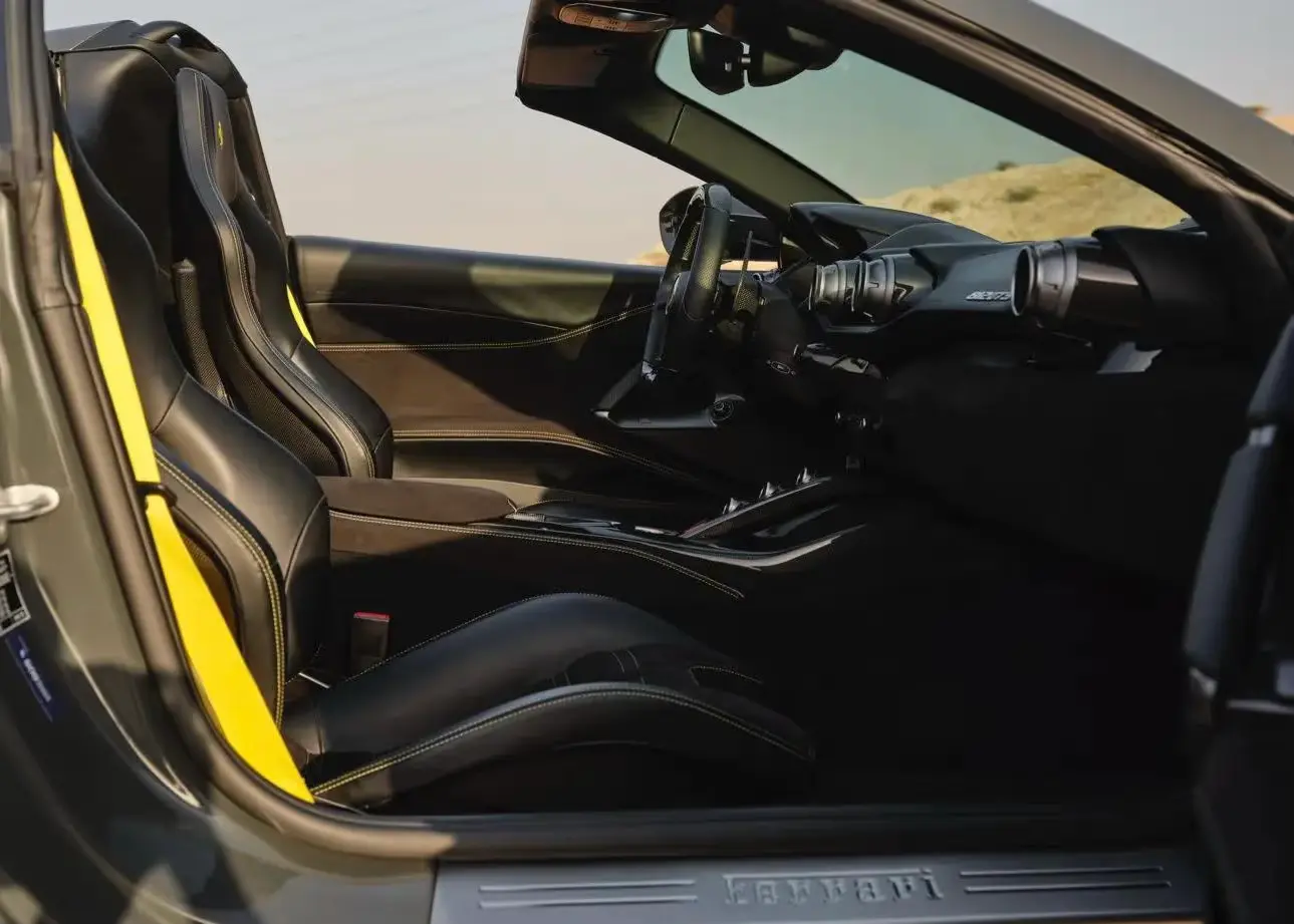Rent Ferrari 812 GTS Novitec in Dubai