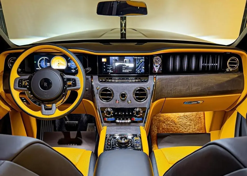Rolls Royce Cullinan Rental Dubai