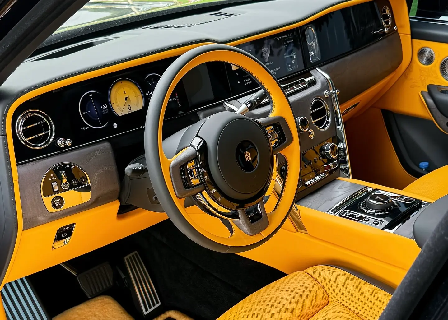 Rolls Royce Cullinan Rental Dubai