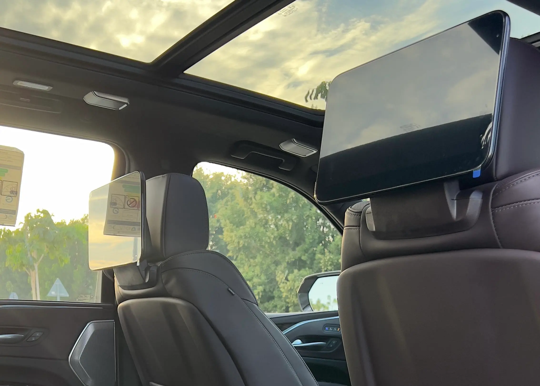 Cadillac Escalade V Rental Dubai