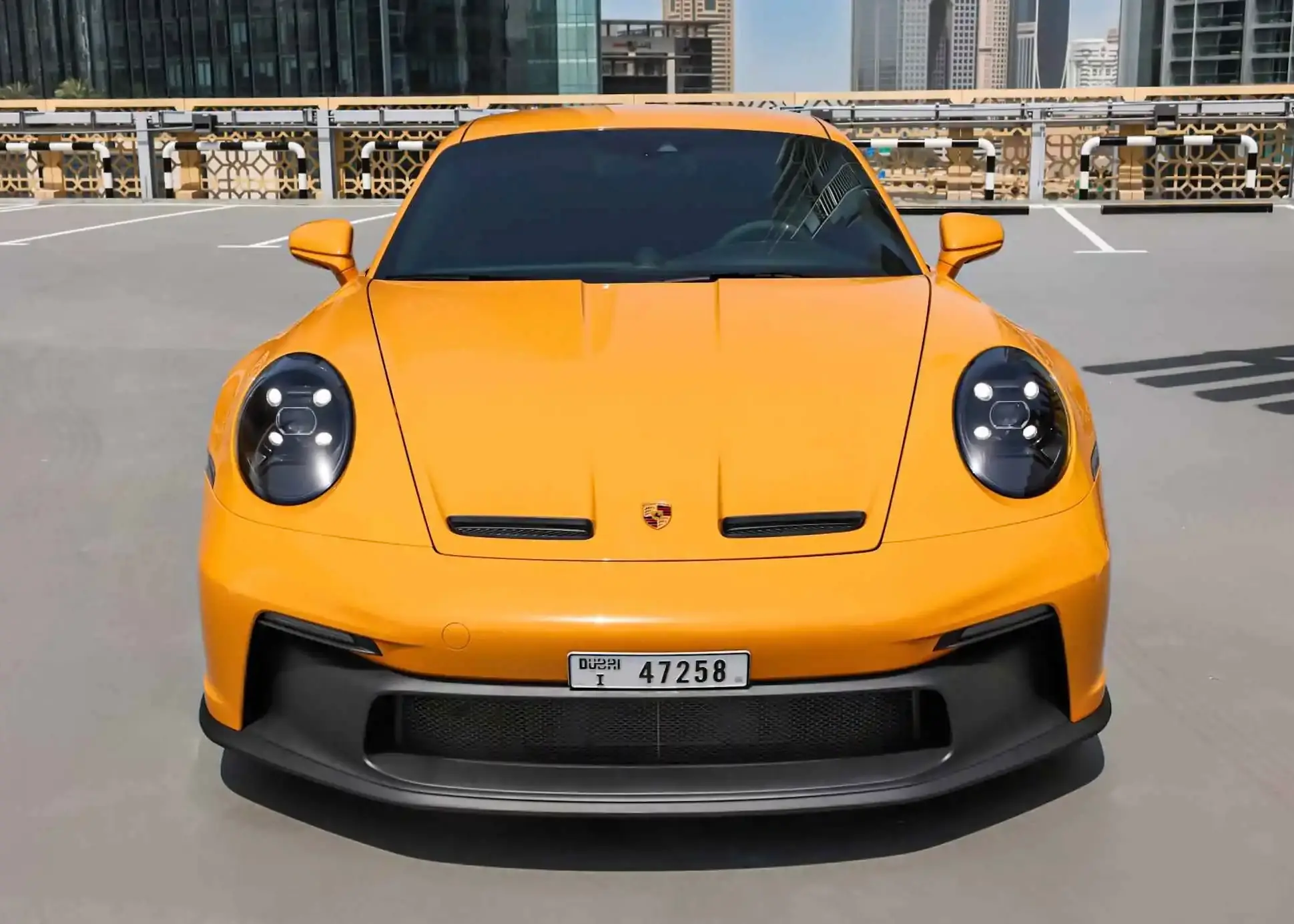 Rent Porsche GT3 in Dubai