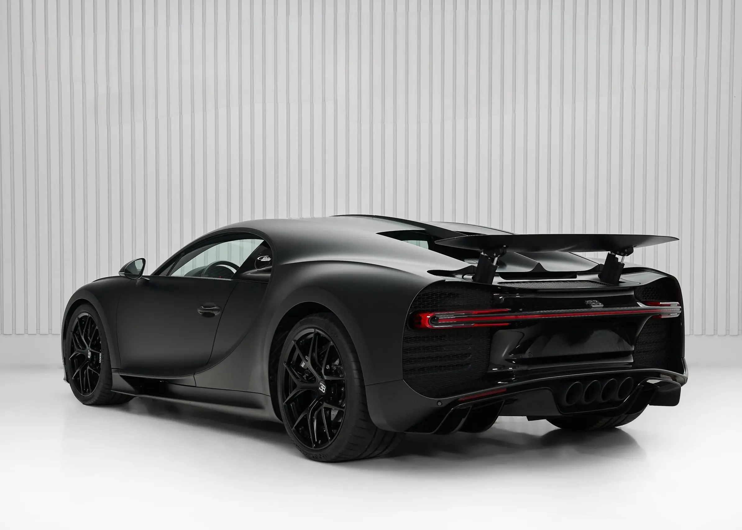 Rent Bugatti Chiron Noire Sportive in Dubai