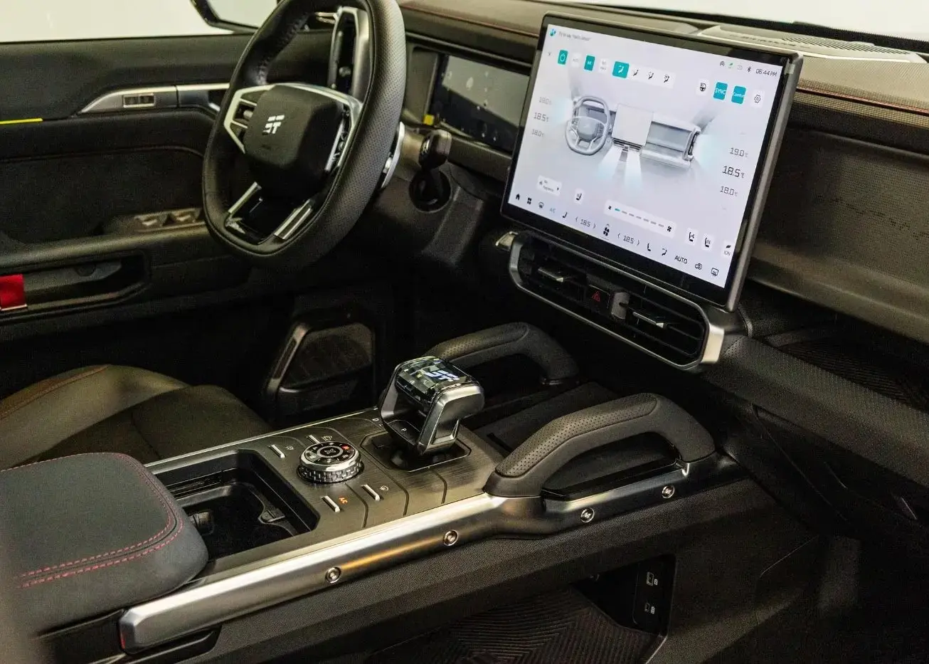Rent Jetour T2 in Dubai