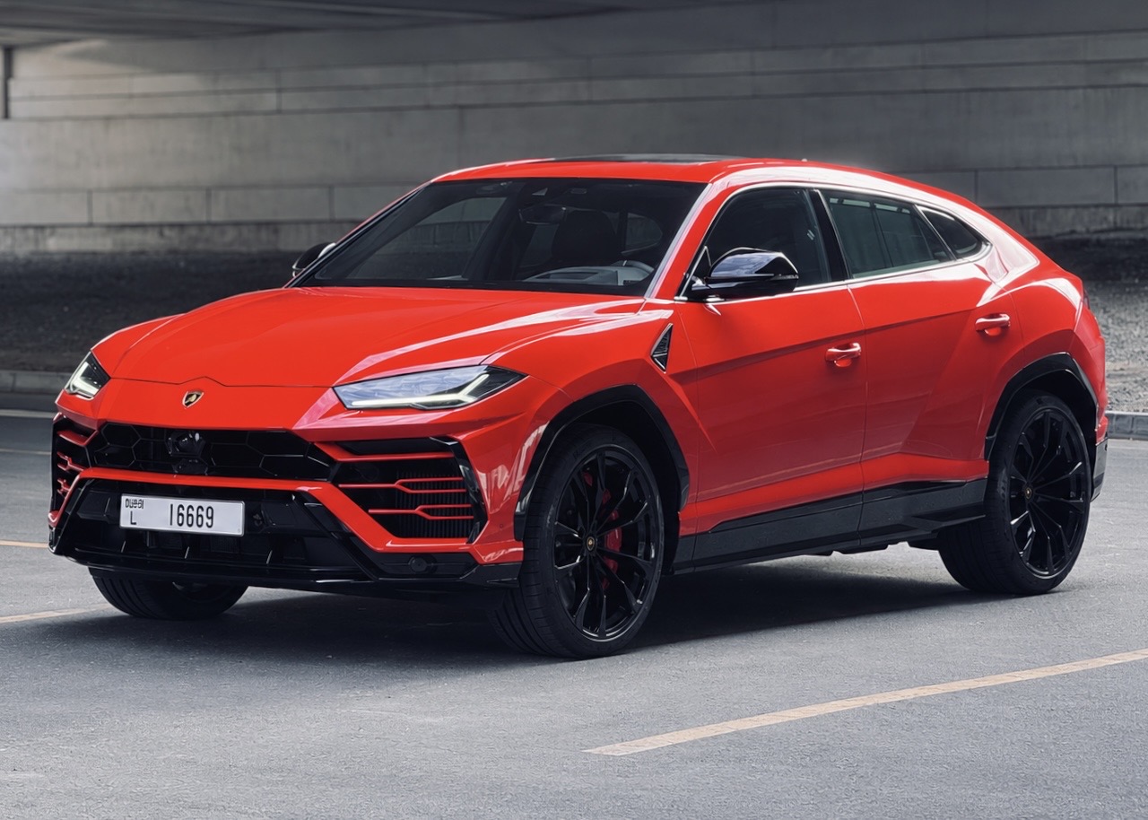 Rent Lamborghini Urus Red in Dubai