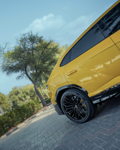 Rent Lamborghini Urus SE in Dubai