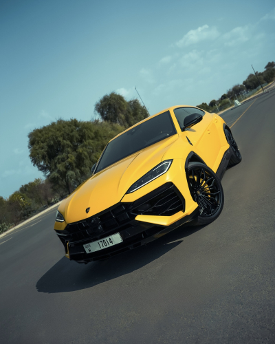 Rent Lamborghini Urus SE in Dubai