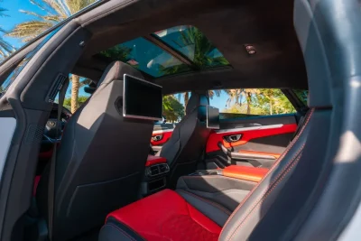 Rent Lamborghini Urus White in Dubai