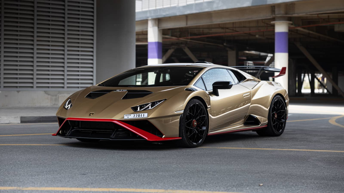Lamborghini Huracan STO - Gold