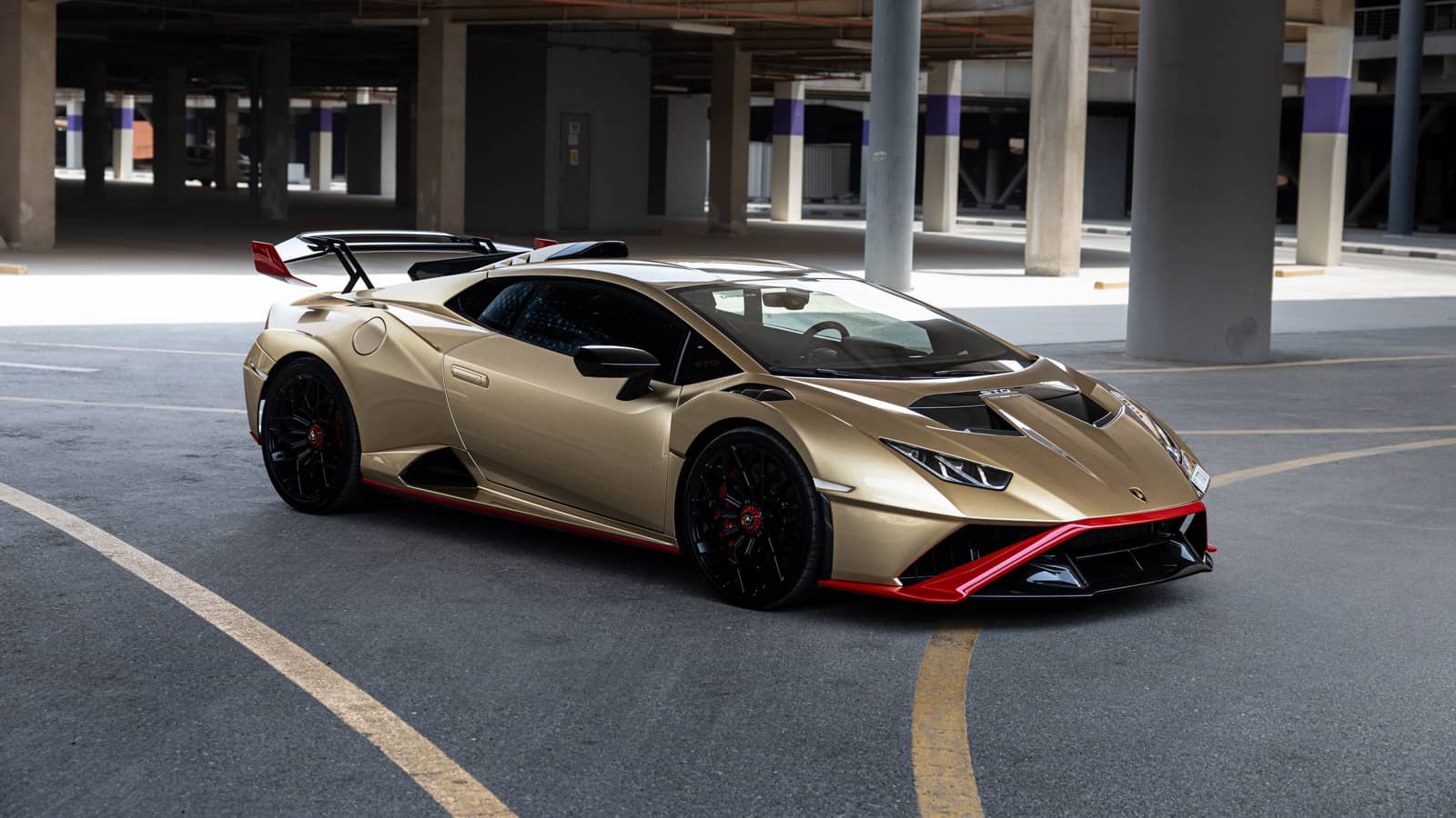 Hire Lamborghini Huracan STO Dubai