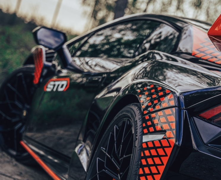 Lamborghini Huracan STO for Rent in Dubai
