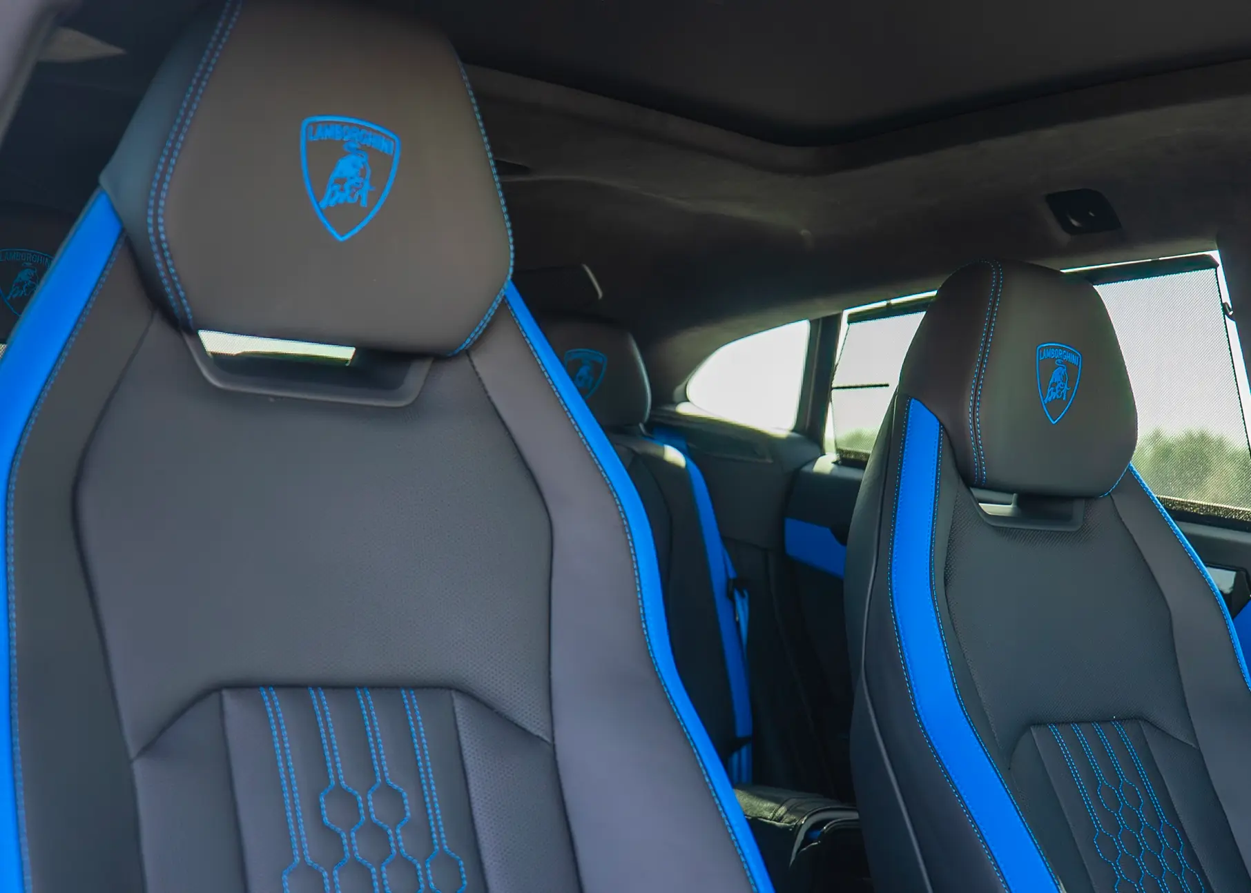 Lamborghini Urus SE For Rent in Dubai