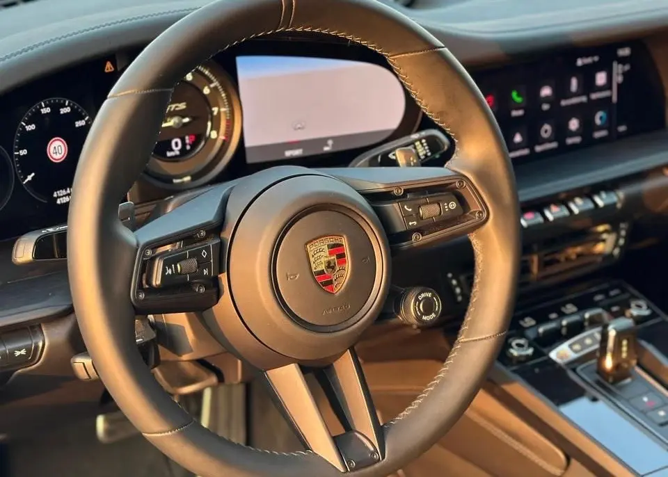 Porsche 911 Carrera 4 GTS Rental Dubai