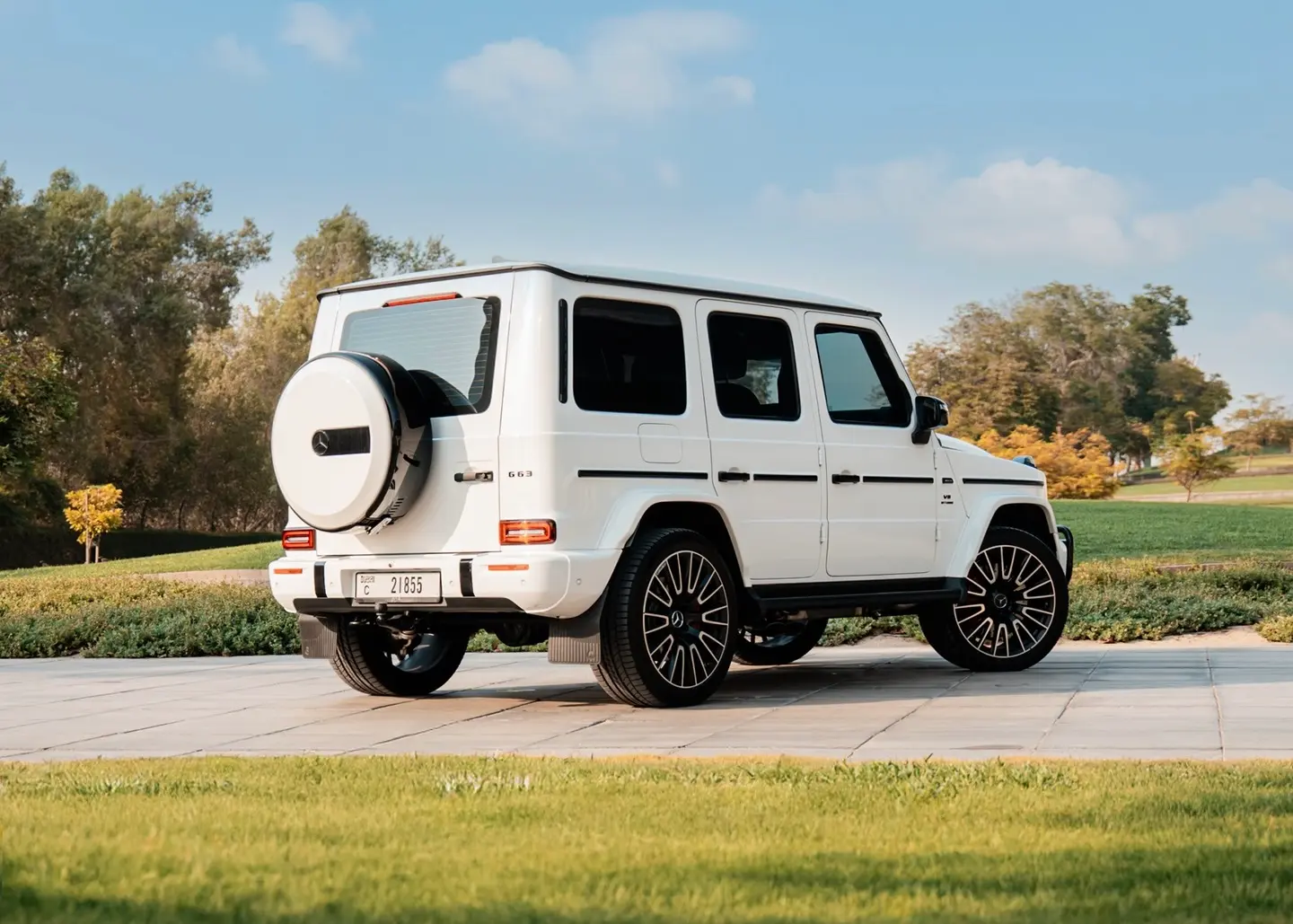 White Mercedes G Wagon Rental Dubai