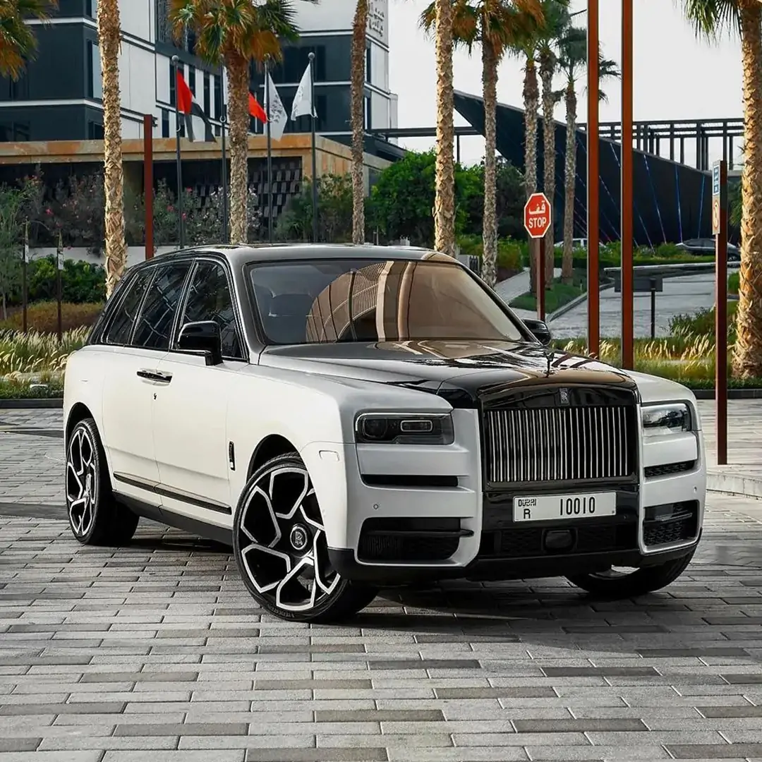 White Rolls-Royce Cullinan Black Badge rental in Dubai